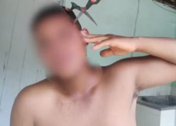 Cunhada de 13 anos enfia fac@ na cabeça do cunhado de 15 anos