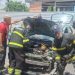 Vídeo: batid@ de frente entre dois carros deixa 5 ferid0s presos dentro de Corsa no Distrito Industrial