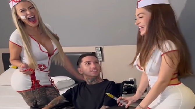 Vídeo: Andressa Urach leva namorada para gravar com cadeirante também: ‘As enfermeiras do Teleton’