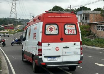 Motociclistas se chocam e ficam f3r1dos na avenida das Flores, Zona Norte de Manaus