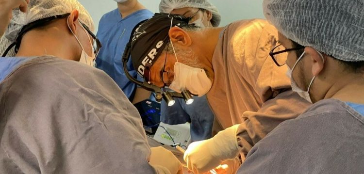 Tumor gigante no rosto quase deixa paciente sem falar no Amazonas