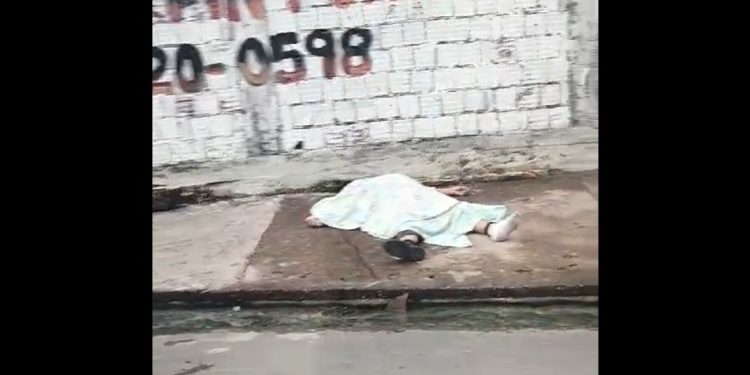 Vídeo: morador da Zona Oeste de Manaus é m0rto a facadas neste domingo