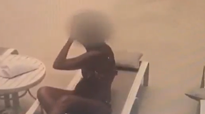 Vídeo: Mulher vai se bronzear perto da piscina e leva t1r0 na cabeça