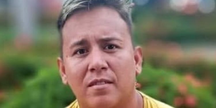 Vulgo ‘Dedeco’ m0rr3 após levar fac4d4 no pescoço do atual da ex no Amazonas