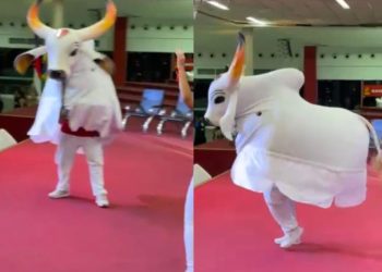 Vídeo: Fiéis ‘repreendem’ apresentação do Boi Garantido dentro do auditório Canaã