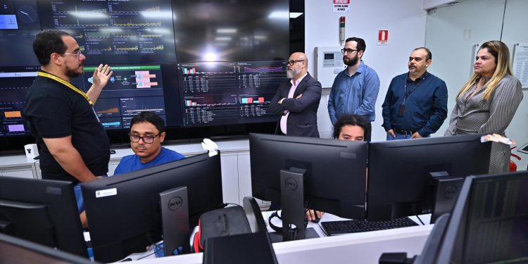 Comitiva do TCE-TO visita o TCE-AM para conhecer o programa Blitz TCE