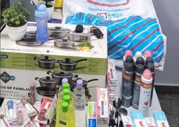 Trio que f*rt0u desodorante, jogo de panelas e outros objetos da Bemol de Itacoatiara é pr3sa