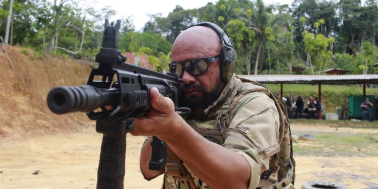 Policiais Civis e Militares preparam tir0 com novos “brinquedinhos” no Amazonas