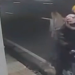Vídeo: Mulher é puxada para a rua movimentada e r0ubada na Zona Oeste de Manaus