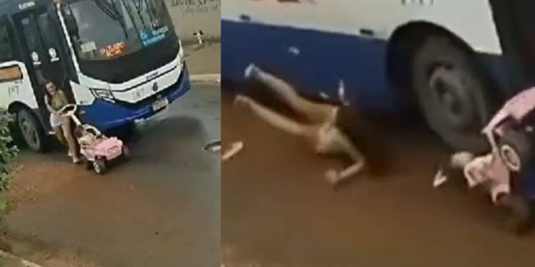Vídeo: motora tenta desviar de buraco, mas acerta a mãe e a filha dela no carrinho