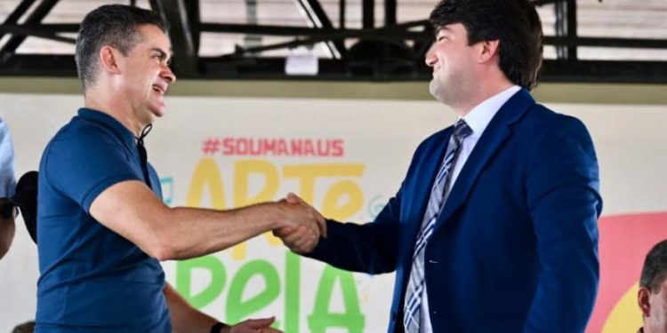 Manauscult de David Almeida pagará R$ 6,2 milhões por palcos de madeira no Carnaval
