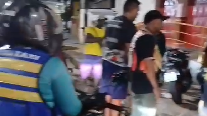 Vídeo: Motorista passa ‘chutad0’ e atr0pela casal na rua do Fuxico