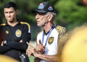 No Amazonas FC aos 78 anos, Aderbal Lana é o técnico mais velho do Brasil:’estou sadio e inteiro’