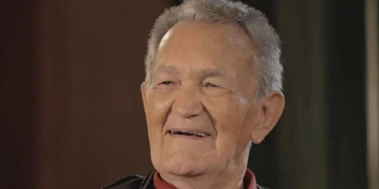Luto: TV brasileira perde a voz marcante de Léo Batista neste domingo