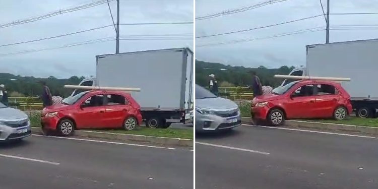 Vídeo: caminhão sem freio atr0pela carros e motos durante blitz em Manaus