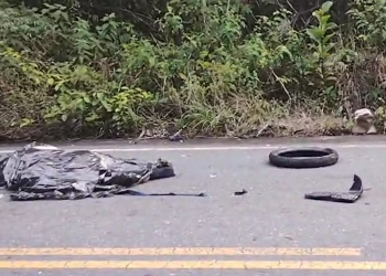 Vídeos: Homem e mulher m0rr3m após ac1dent3 com moto no interior do Amazonas