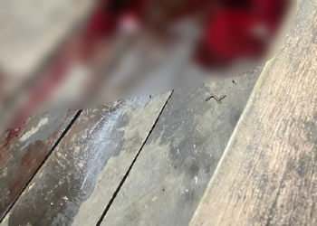 Veja: Tr@f1cant3s chegam mandando b@la e homem é m0rt0 em Tefé