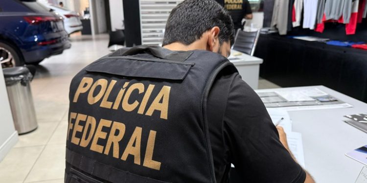PF e Receita Federal miram em concessionárias de luxo durante operação em Manaus