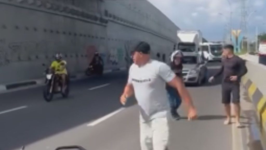 Vídeo: Dinheiro caído na pista para a avenida das Torres: 'não sei de onde saiu'