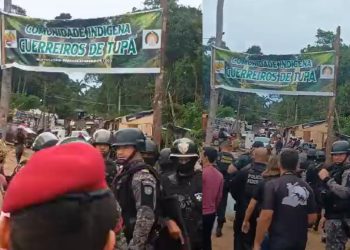Vídeo: polícia comanda reintegração de posse em Manaus em área ocupada por 200 pessoas