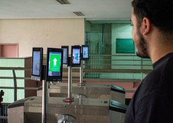 Com auxílio de reconhecimento facial, UEA reforça segurança nas unidades da capital