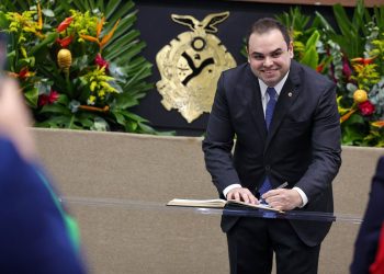 Roberto Cidade assume presidência da Assembleia Legislativa, reforçando compromisso com diálogo e união em benefício do Amazonas