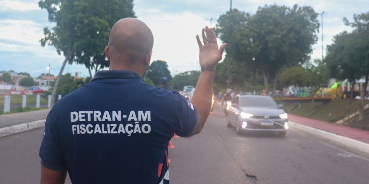 Detran promete pegar todos os motoristas cachaceiros durante Carnaval em Manaus