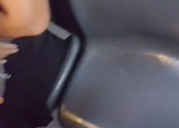 Com tarifa a R$ 5 neste sábado (14), passageiros reclamam após ônibus alagar com a chuva em Manaus