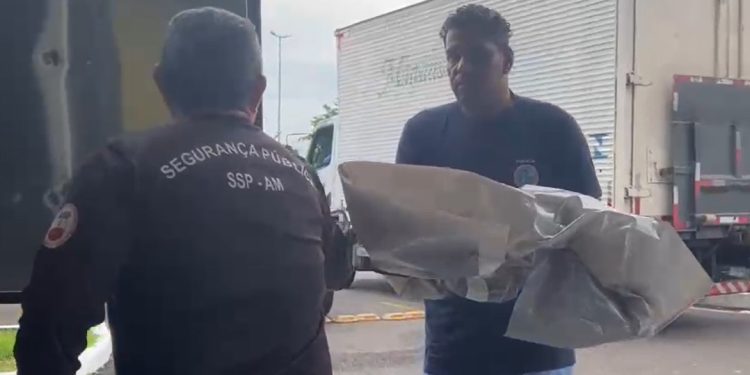 Vídeo: bebê de 3 meses m0rre no hospital em Manaus com marcas de agressão pelo c0rpo