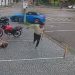 Vídeo: veja o momento em que motorista cancela o CPF de assaltante na esquina