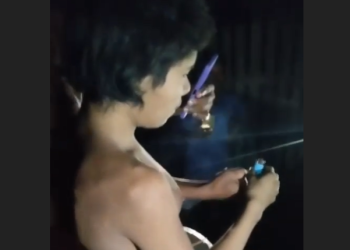 Vídeo: No AM, indígena isolado fica surpreso ao ver fogo aceso com isqueiro