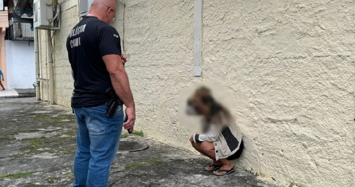 Esposa de ladrão m0rt0 ao invadir casa no Parque 10 reconhece c0rp0 e chora