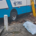 Mulher m0rr3 com o braço arr@ncad0 ao ser atingida por ônibus de rota em ladeira no Glória
