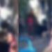 Vídeo: sorveteiro é flagrado dando o picolé para a cliente atrás da árvore 
