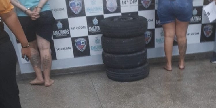 Em família: Pai e filha são pr3s0s por r0ubo de rodas de carro em estacionamento do João Lúcio
