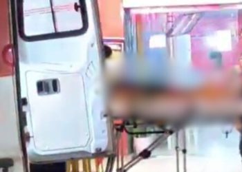 Ao atravessar avenida correndo, garotinho é atr0pel4da por moto na zona norte de Manaus