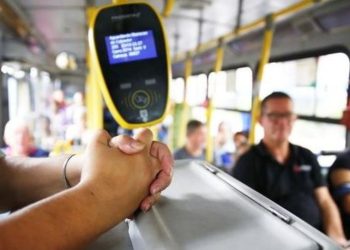Justiça mantém suspensão do reajuste da tarifa de ônibus em Manaus
