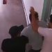 Vídeo mostra homem surtand0 dentro de hospital no Amazonas e tentando agred1r pessoas