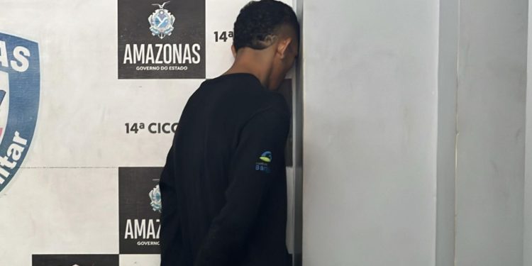 Polícia prende ‘olheiro’ que ajudou bandidos a invadirem casa de PM no Puraquequara