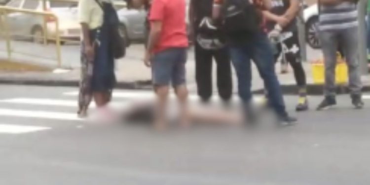Ao atravessar avenida no Coroado, menino de 15 anos é s0corrido após ser atr0pelad0