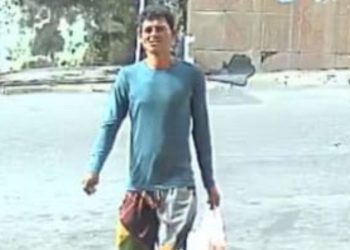 Vídeo: Homem compra pão em padaria, aproveita distração da atendente e furtar alimentos em Manaus