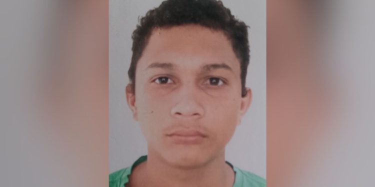 Polícia pede ajuda para achar jovem de 21 anos que desapareceu em Manacapuru