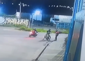 Câmera flagra dupla em moto durante r0ub0 no Santa Etelvina; veja