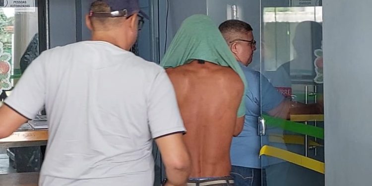 Em Itacoatiara, pai vai preso pelo e$tupr0 das filhas, uma delas deficiente auditiva