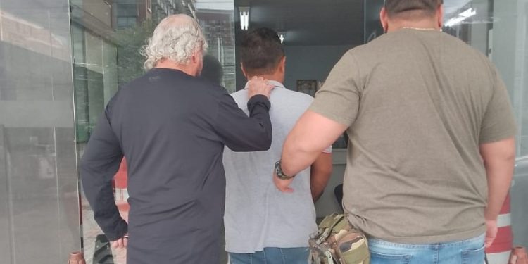 Homem m@ta outro em bar no Rio Grande do Norte e vai preso após denúncia em Manaus
