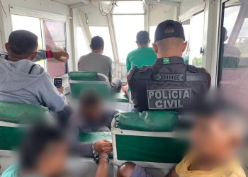 No interior do AM, dupla enche a cara, invade casa para e$tuprar indígena e depois a m@ta