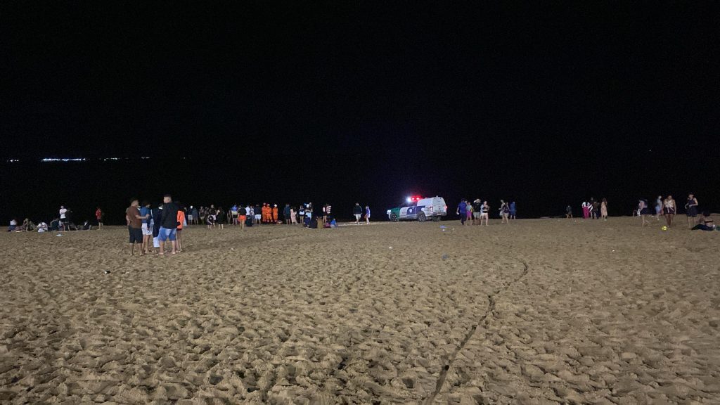 Na Praia da Ponta Negra, menino de 16 anos dá mergulho no rio e m0rr3 af0gad0