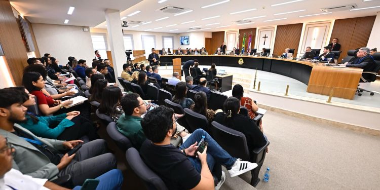 TCE-AM reprova contas da Câmara de Tapauá e aplica multa a ex-presidente