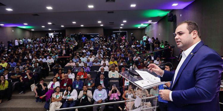 A 15 dias do Feclam, presidente Roberto Cidade comemora número de inscritos e reforça convite para participação aos vereadores do interior