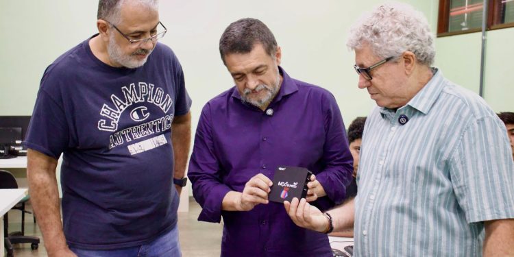 Projetos da EST/UEA para reuso sustentável de equipamentos apreendidos pela Receita Federal ganham destaque nacional